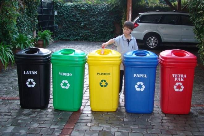 veoverde's tweet photo. Qué fácil es Reciclar, reducir y reutilizar ¡Feliz día del Reciclaje! http://t.co/OHZ4kqAhRd http://t.co/tXBLTB3v2M