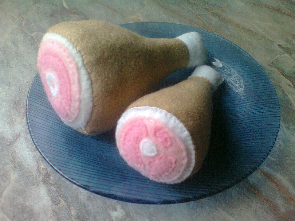 HandmadeLT's tweet image. #SundayRoast time! Yum 🍗 handmadelithuania.ch/shop/felt-roas…