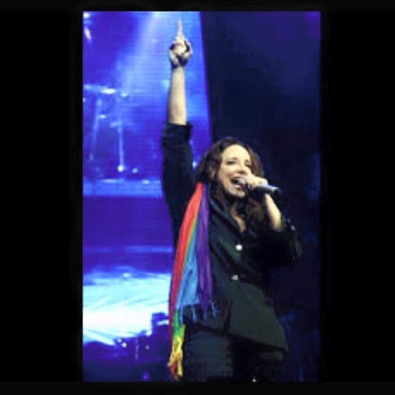sigaanacarolina's tweet photo. Hoje é o dia mundial da luta contra a homofobia. Juntos somos um contra todo tipo de preconceito. http://t.co/rd0z1HEQiX