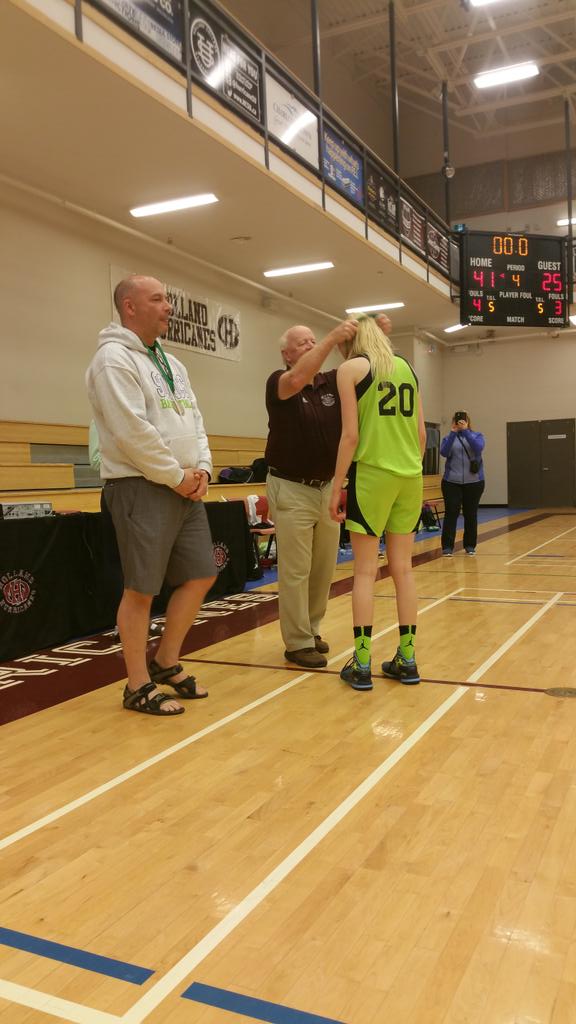 Atlantics2015's tweet photo. Coach Connolly presenting Square Up with their bronze medals. @HC_Hurricanes http://t.co/iK8iDcBYBX