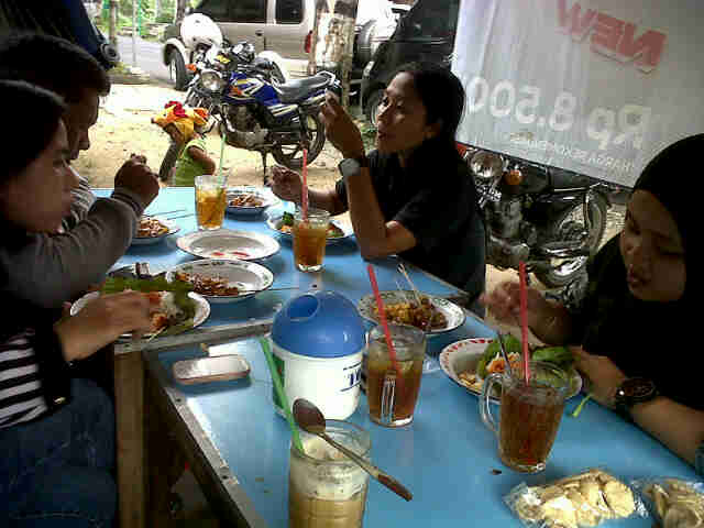 tegar_oke's tweet photo. Masa masa ngumpul bareng http://t.co/IykFHMIg6C