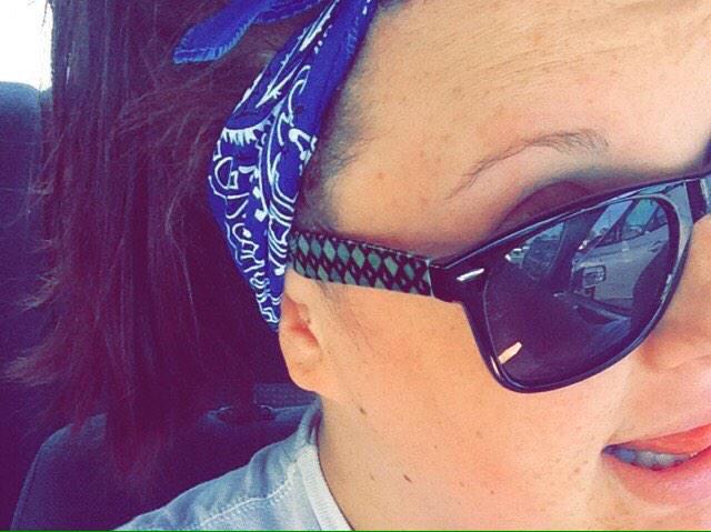 bandanaproject's tweet photo. Are you #BlueForLouis!? Send us pics! #BandanaProject 🔹 #NoControlDay http://t.co/syqqcbbvQa