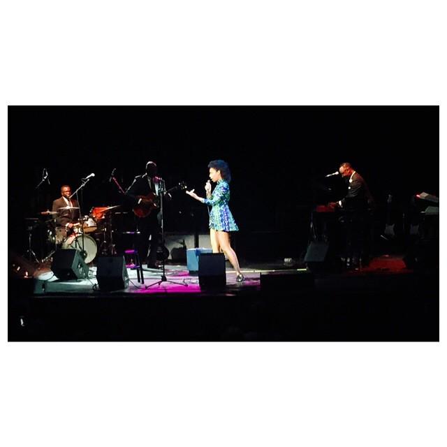 DEQNSUE's tweet photo. last night. #lategram #theduring #openingforgladysknight #montgomery #huntsvilleupnext TONIGHT!!! LET'S BOOGIE!!!! … http://t.co/q4Kmq8DG28