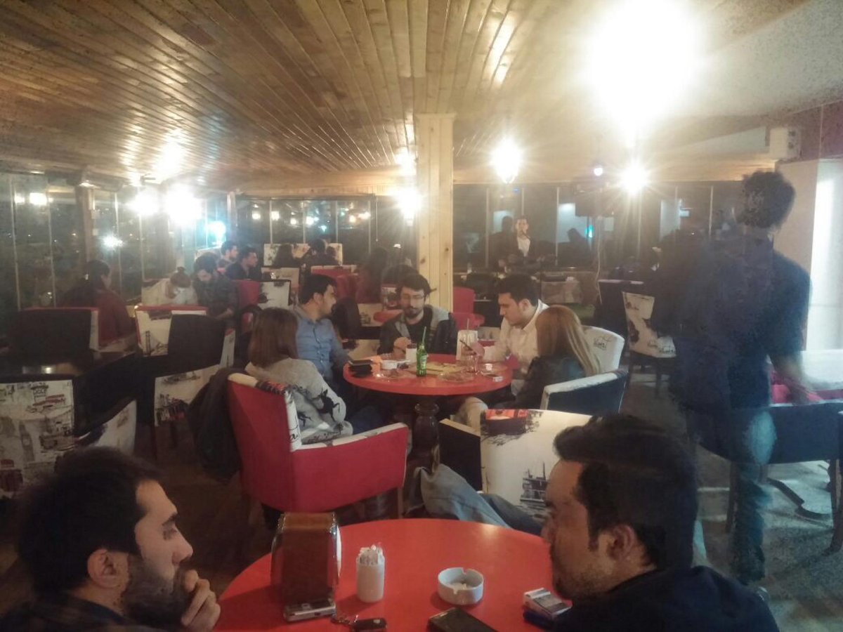 umitakkoccc's tweet photo. Social lıfe başka Söze gerek mi var (@ Social Life in Karabük w/ @dilaraorakk @gorkemgnyy) https://t.co/HcsFjbJJWG http://t.co/FOnKX9LX0o
