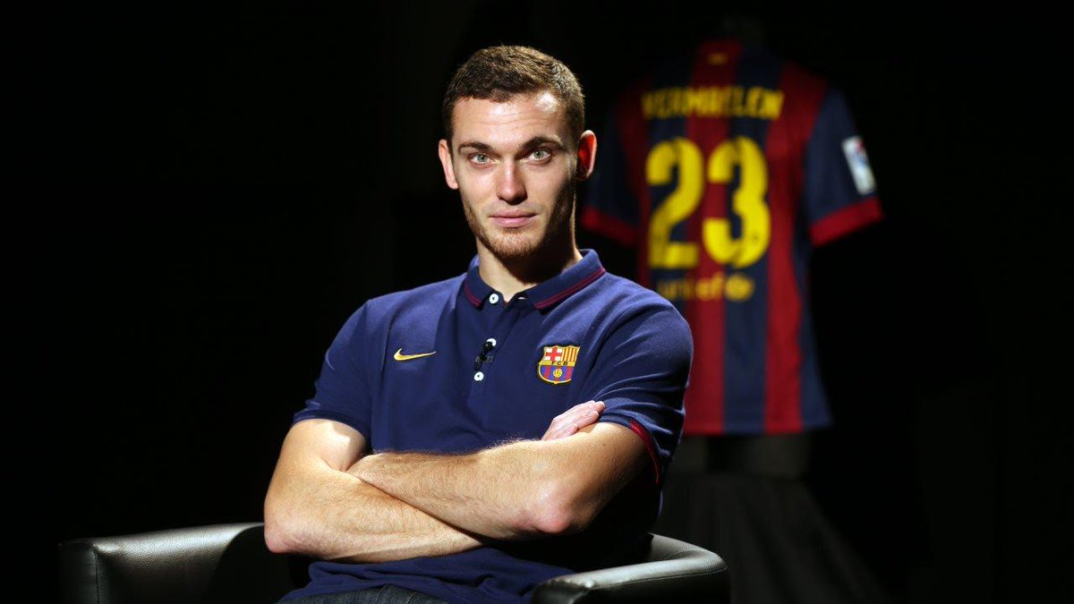 FootballFactly's tweet photo. Cristiano Ronaldo:

1 LA LIGA

Games: 199
Goals: 222
Assists: 64

Thomas Vermaelen:

1 LA LIGA
0 Games Played http://t.co/p9wHH4OEgg