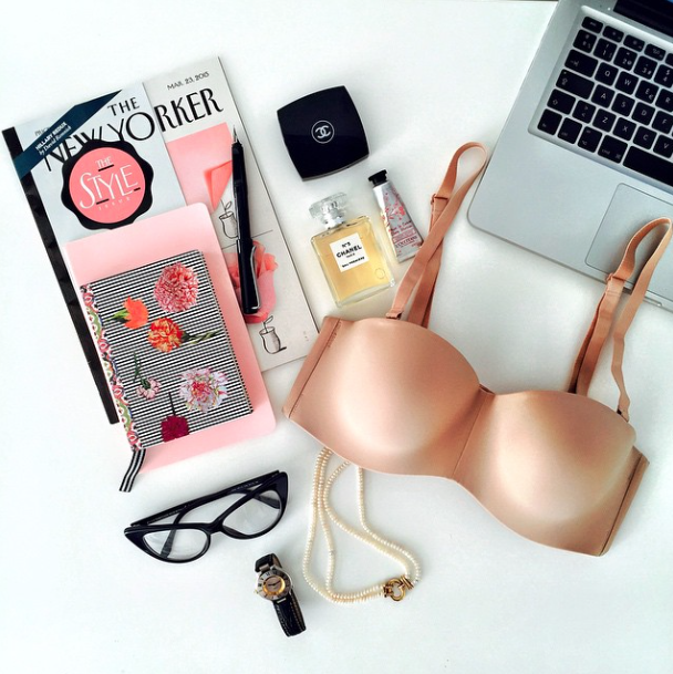 ineditomag's tweet photo. La mujer activa. La de oficina formal. La creativa que puede vestir libre. El verbo de hoy ilustrado: TRABAJAR. http://t.co/3fIJDV4fyE