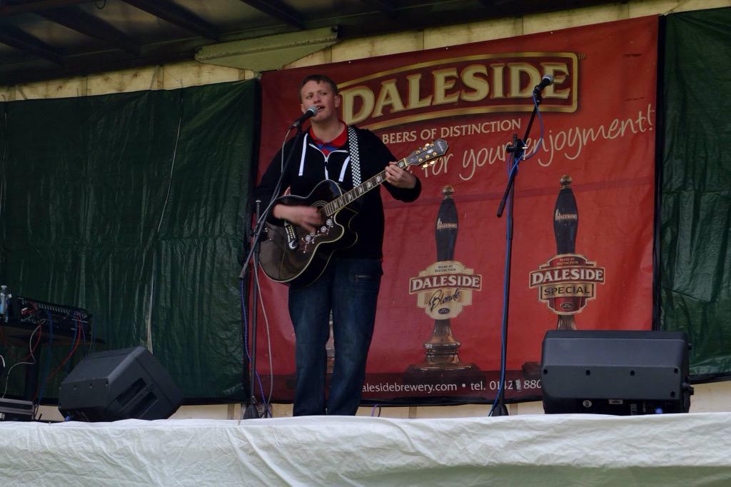 HTFCBeerFest's tweet image. Fantastic effort from @RMacousticmusic