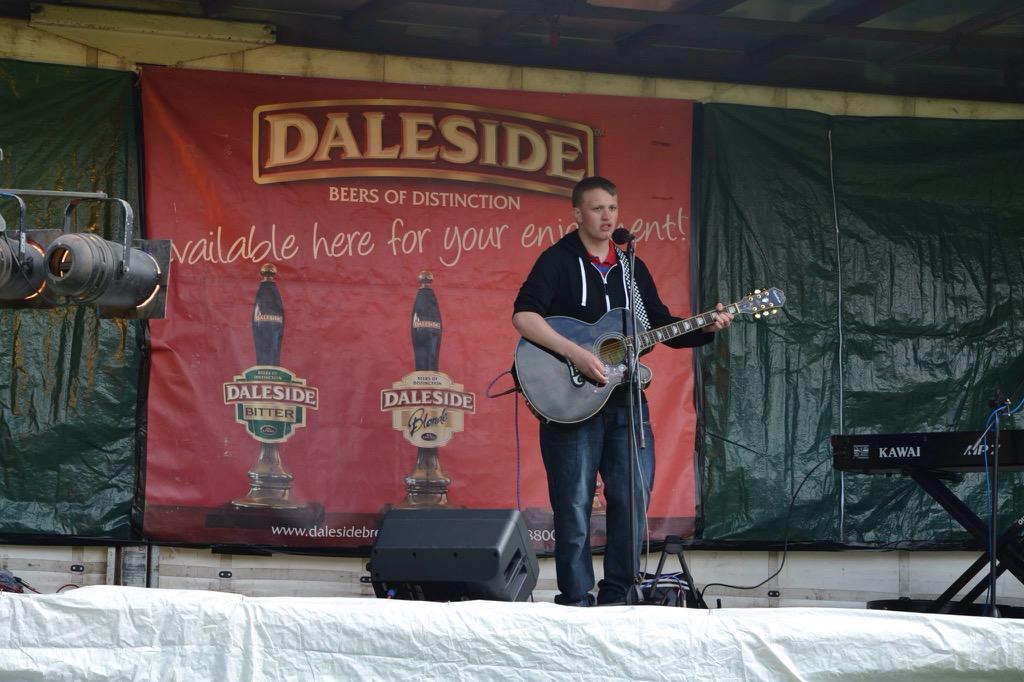 HTFCBeerFest's tweet image. Fantastic effort from @RMacousticmusic