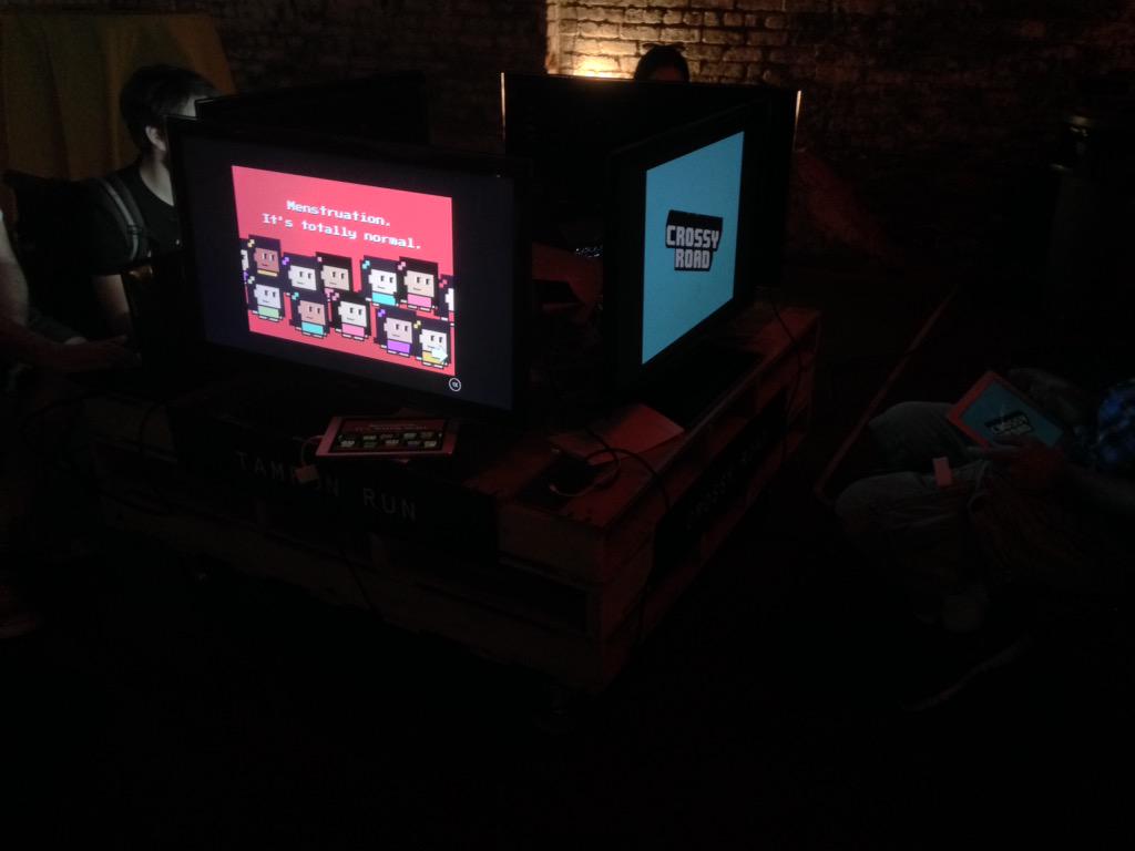 G4C's tweet photo. At #two5six's arcade: #_Sunset_, @davidoreilly's Mountain, @tamponrunner, @GameOvenStudios' Bounden + many more http://t.co/7BN6fyQcgI