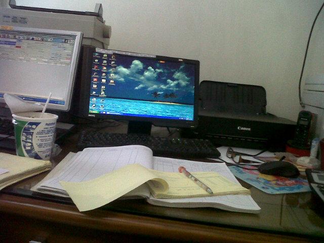 Bismillah :) siap" k kantor dan sore k kampus :)