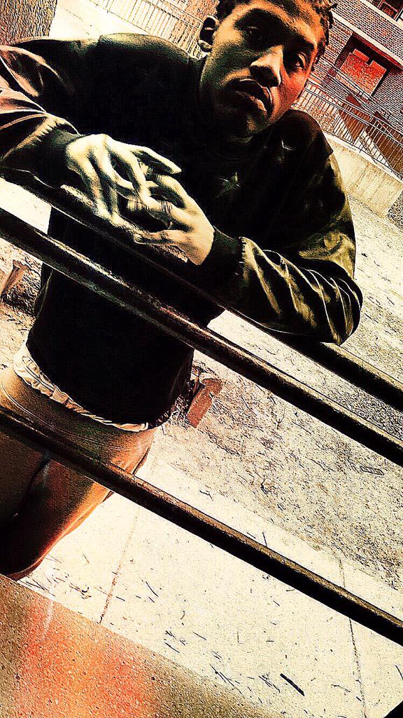 IPAID_MY_DUES's tweet photo. I'm from over west were you from nigga http://t.co/d0SbUNETSr