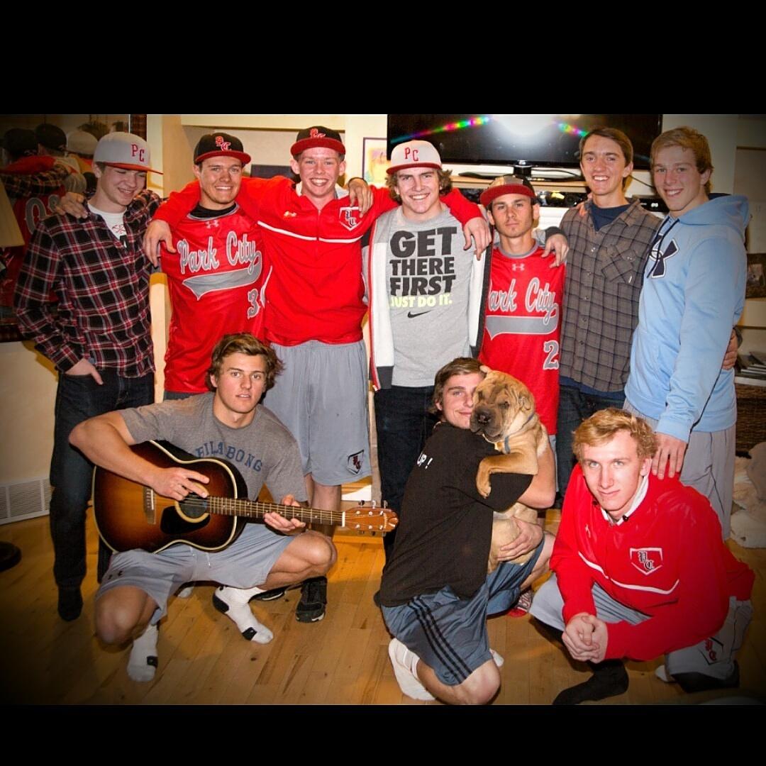 MaxBernstein38's tweet photo. Here's to a great season with a great group of guys. I love all of you http://t.co/oqIOXViu00