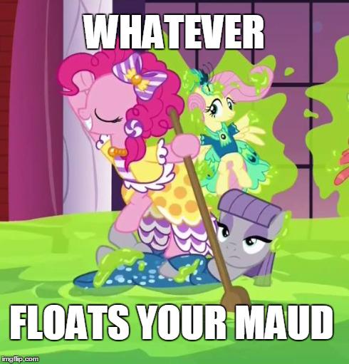 Cwossie's tweet photo. My favourite moment of the newest episode
#brony #MLPSeason5 #imagemacro http://t.co/liUPbxHha1