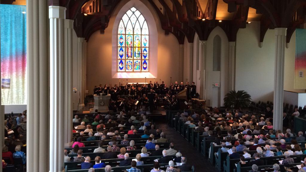 BachAtTheSem's tweet photo. It's a full house for today's concert! #music #jsbach http://t.co/YPtjSKhij5