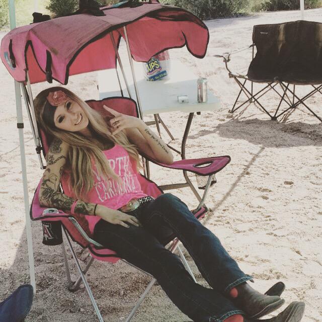 Spoil_Kitten's tweet photo. Hahaha my princess castle yesterday at cove one! #butcherjones #coveone #partycove http://t.co/BsYmDioW8u