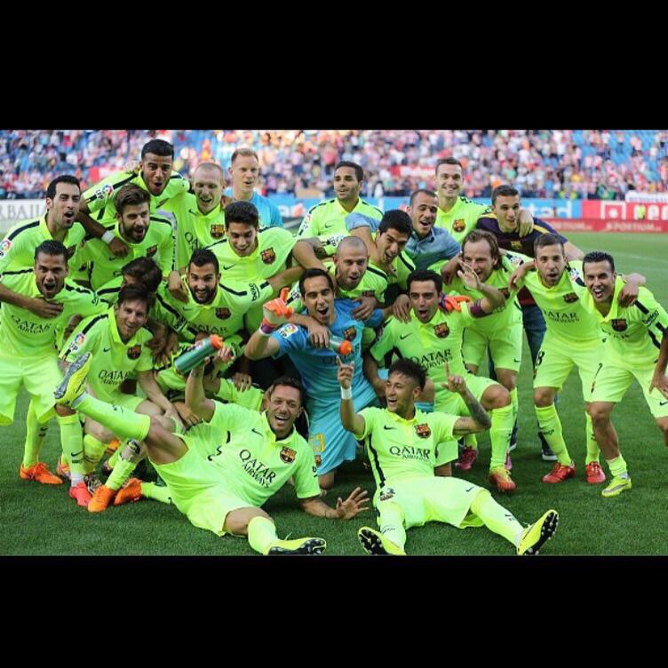 CAMPEONES de liga!!
Nuevamente Gracias Afición .
Gracias Equipó.....Que Grandes!! Jajaja
VAMOS!!!!
#ForçaBarça