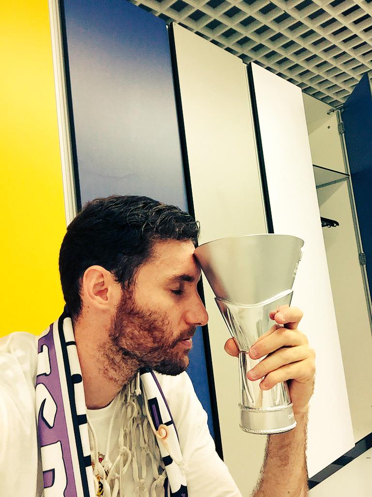 rudy5fernandez's tweet photo. #GraciasMadridLaNovenaEsVuestra http://t.co/niPWDMXB5u