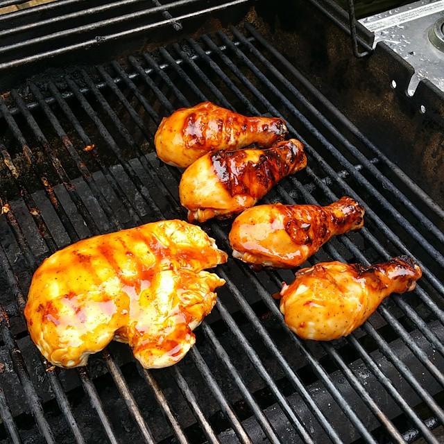 DriftLongboards's tweet photo. Dude! This #Satchamos grilling sauce is amazing. Soon to be world famous. #bbq #bbqsauce #bbqchicken #goodfoodgoodt… http://t.co/GBtsBJdyTc