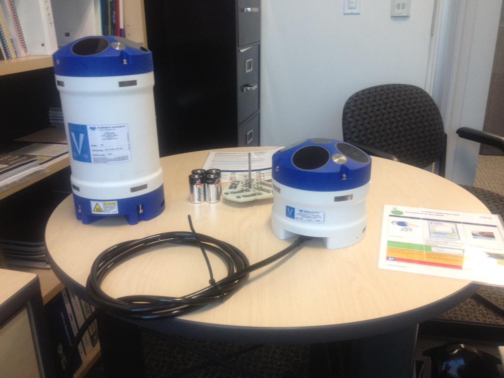 RdiDevIne's tweet photo. #SentinelV comparing housings- twelve D cells and no battery version http://t.co/jV9wD8RJeF