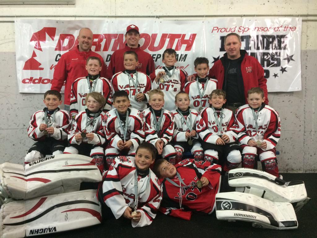 futureStarsCup1's tweet photo. NB V-REDS are the 2007 Division CHAMPIONS! Score: 6-1V-Reds over PEI riptide http://t.co/Am0jhGSszu