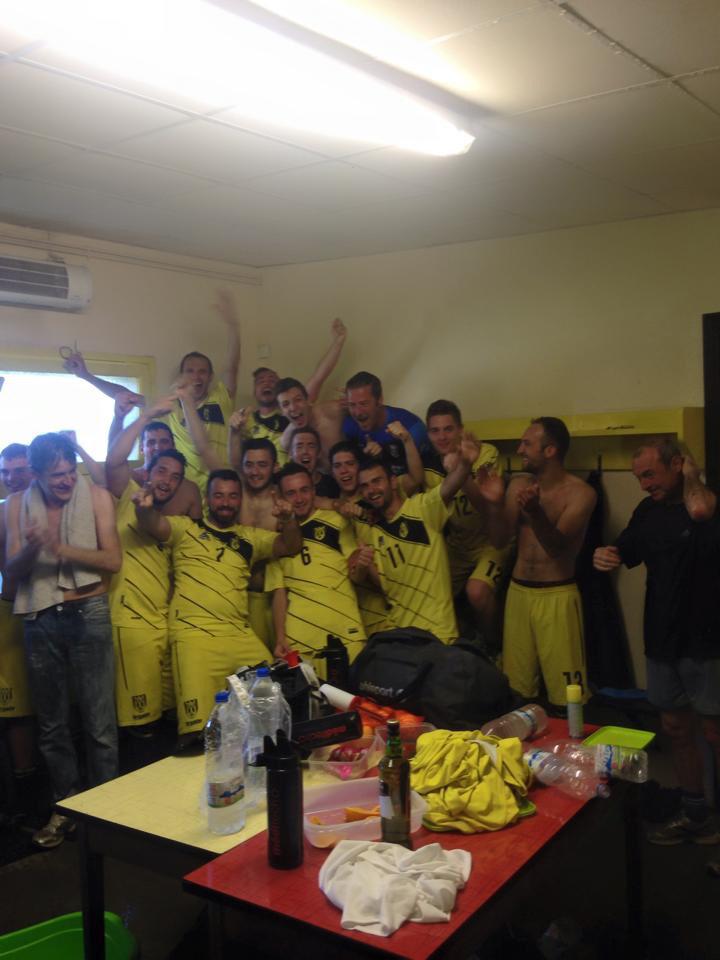 DavidUllas9's tweet photo. CHAMPIONS @Bouzi141 @SgiAnthony @YcheQ @YchRmi @mammmad81 @LapeyreClement @Pierre_KR @merlus17 @SimonCousinie #ACSL http://t.co/k1pkKivLKj