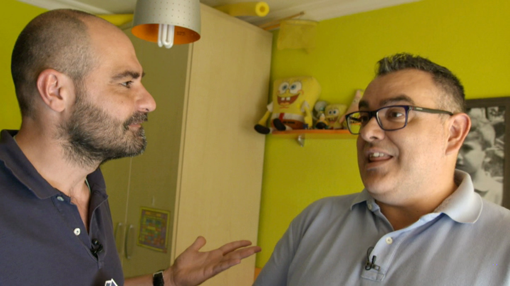 A3Noticias's tweet photo. La lucha de un padre que se hizo médico para estudiar la enfermedad de su hija #AFondodeGarcía http://t.co/uQurUneGek http://t.co/VmWoMKsfrw