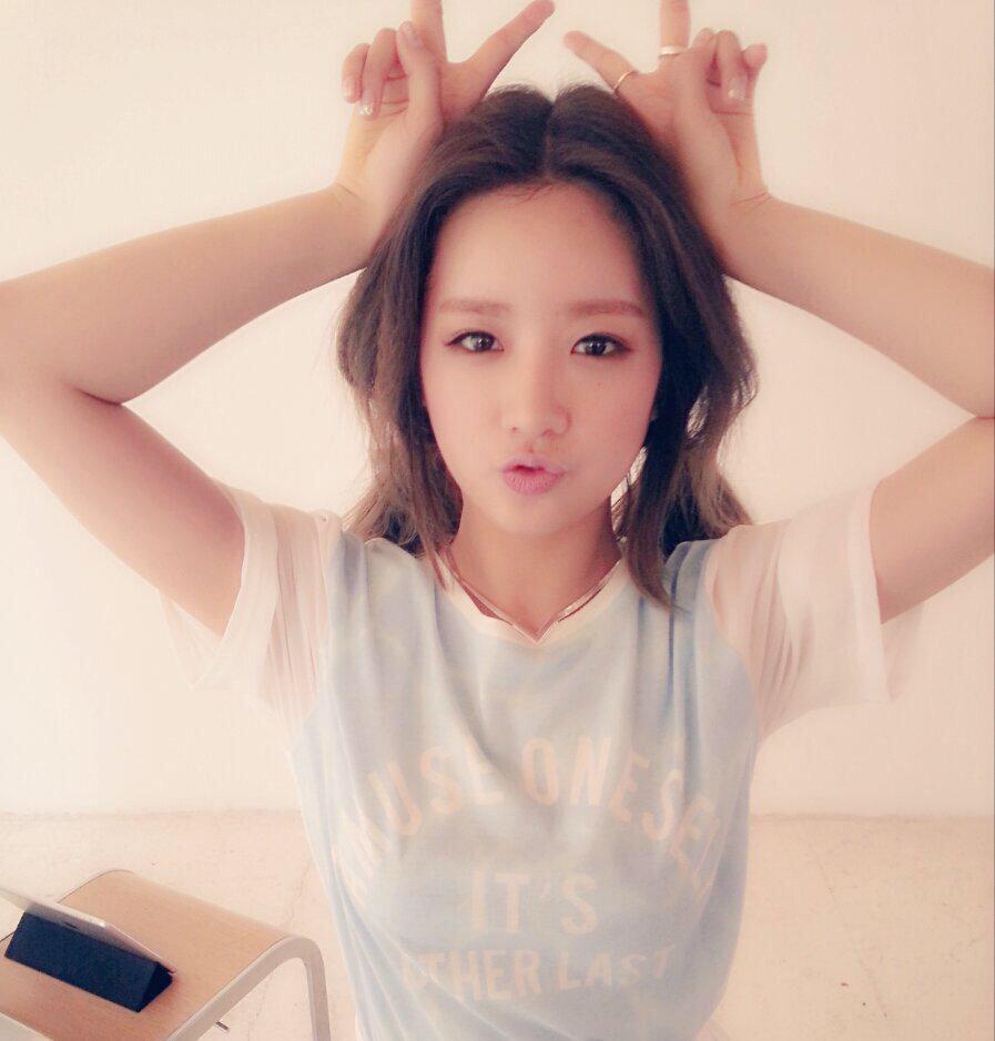 Apink___bot tweet picture