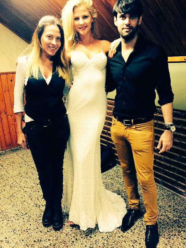 jimebutti's tweet image. #fiting #estadiomunicipal #augustoyvictoria @CAMPINImanager @RubenCommegna #bahiablanca @catarautenberg 👰👰👰