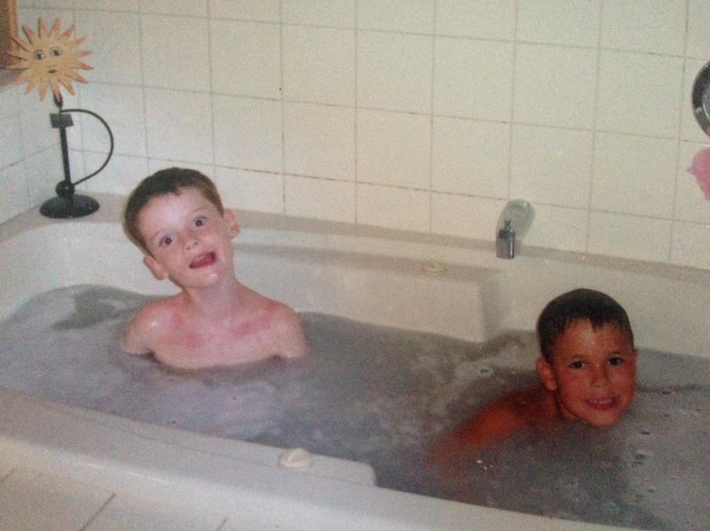 MummaMaynard's tweet image. Crazy cousins @therealestging @SamHuntr @EmmaMaynard77