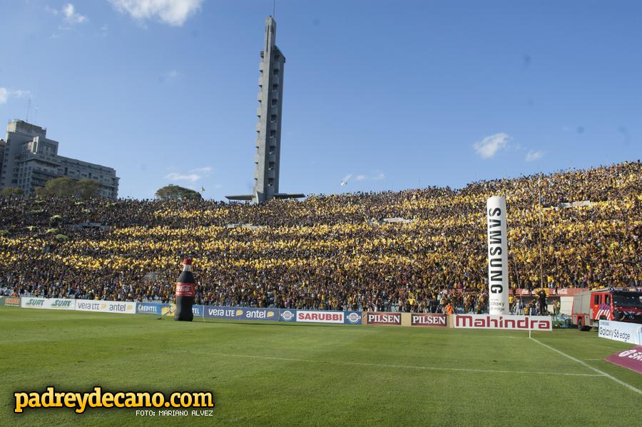 padreydecanocom's tweet photo. "La bandera amarilla y negra engalanada con once estrellas" http://t.co/S0rv33XwOP
