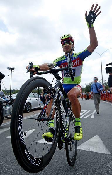 petosagan's tweet photo. LEGENDARY!!! We came, we saw, we won !!! @tinkoff_saxo @AmgenTOC #RoseBowl http://t.co/hWRhAARJh0