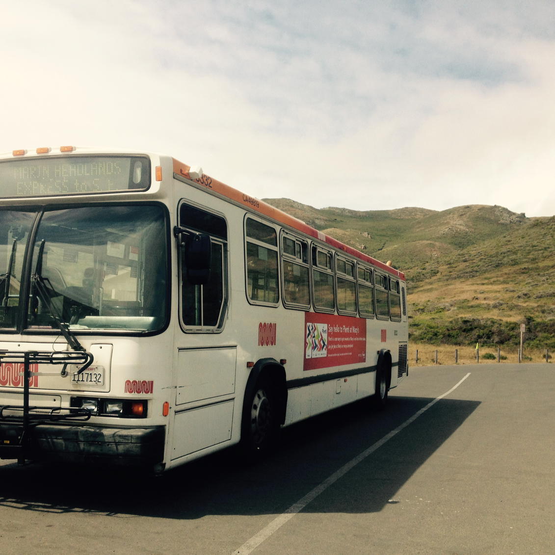 munidiaries's tweet photo. Muni on the loose! RT @kristinaurora: Love seeing #sfmuni in the wild. #76x @sfmta_muni http://t.co/WxlNGj2Ee7