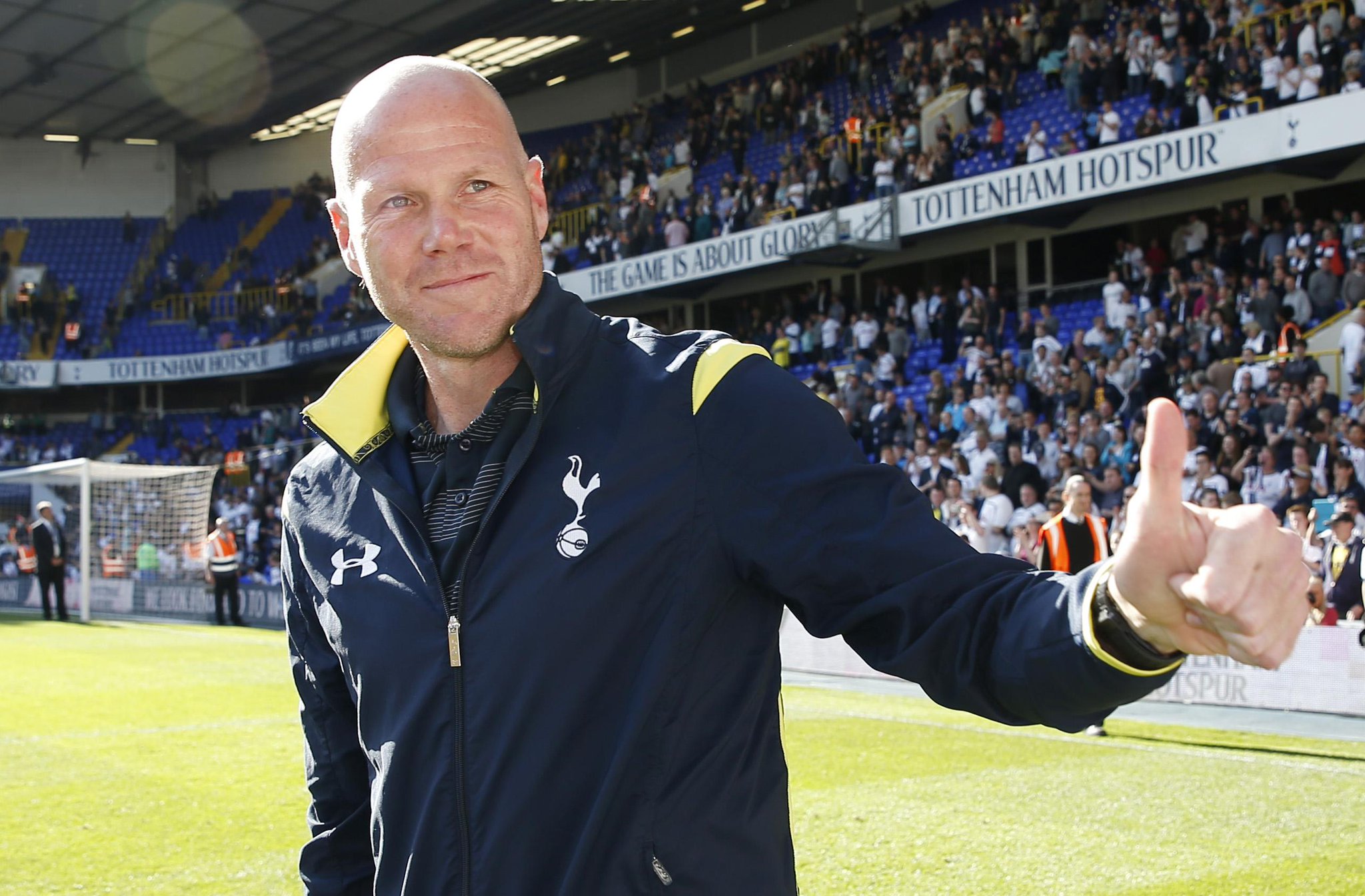 Happy 44th(!) birthday to goalkeeper Brad Friedel. 

Premier League matches: 450
Premier League clean sheets: 132 