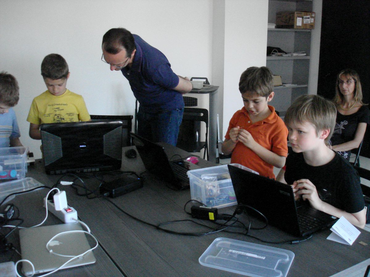 CoderDojoPavia's tweet image. #Coderdojopavia #bambinfestival come è andata:
compvter.blogspot.it/2015/05/coderd…