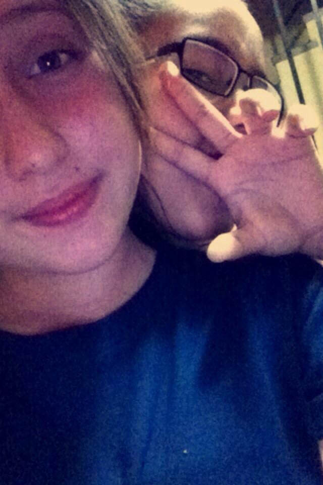 Palomo1D's tweet photo. @anitamogollon03  Hola guapa me paso por acá 😂 , fue alegre verte http://t.co/wskCpCiOmq