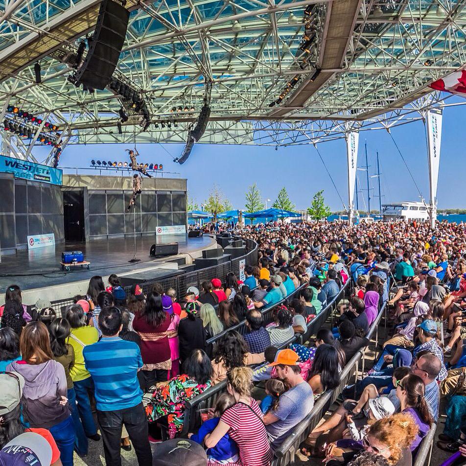 HarbourfrontTO's tweet photo. Another amazing @HarbourKIDS #TOcircusfest thanks to our incredible partners @ZGCircus http://t.co/t5l5ZpcQBy