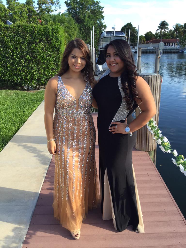 lachachi__'s tweet photo. #prom2k15 #ATMSENIORPROM #atmprom2k15 #atmprom http://t.co/XtMuqFV5Rq