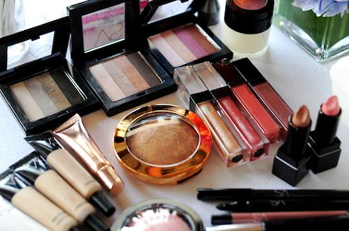 Holiday Gift Ideas - listher.com/site/post/257
