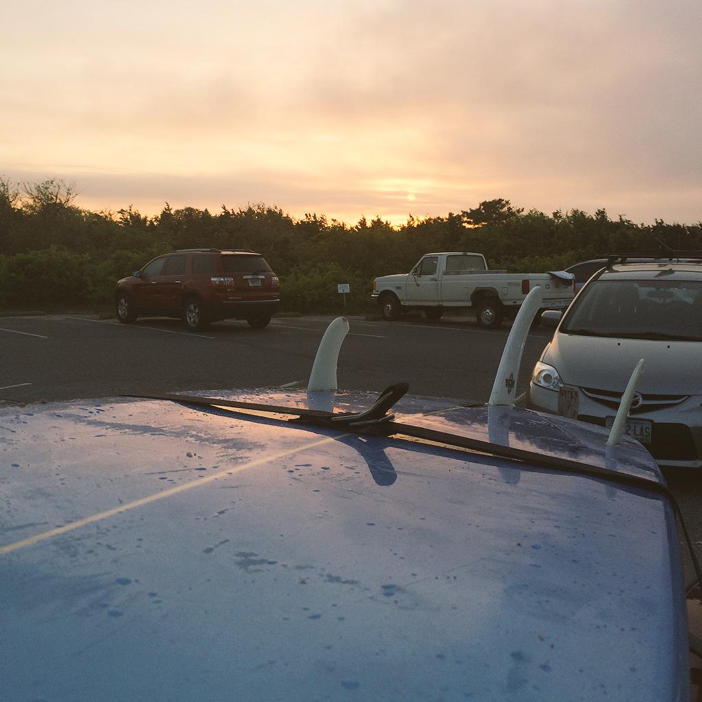 WakeUpColl's tweet photo. Grateful for THIS ☀️❤️✨🌊🙏 #surf #dusk #capecod #happysunday http://t.co/NzVmMuhK9H