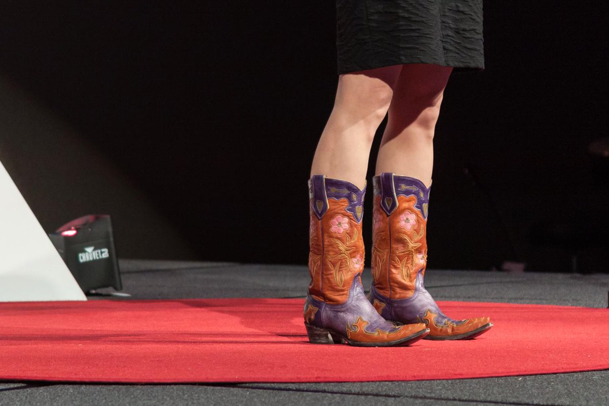 kmullett's tweet photo. I always leave @tedxfortwayne events, with a new perspective. #ConnectFW http://t.co/xMoCCZfWZj