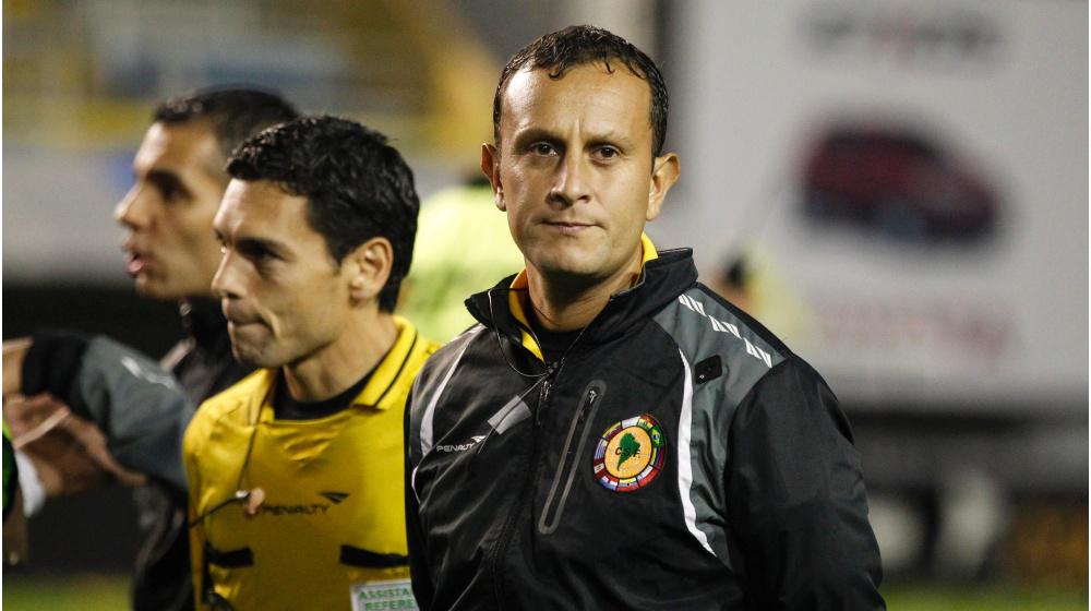 TyCSports's tweet photo. Darío Herrera rompió el silencio, habló por primera vez sobre los incidentes en La Bombonera: http://t.co/aZpMpIPVJI http://t.co/Ato5P3yJWO