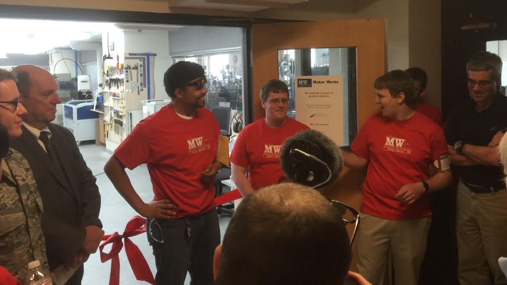launchx's tweet photo. New student run maker space @mit is officially open! #makerworks #protoworks @BillAulet #martyculpepper #makerczar http://t.co/9SOhblMiM4