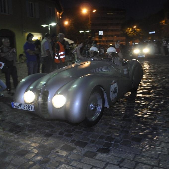 GZPictures's tweet photo. 1000 miglia a Ravenna. @millemiglialive @Ravenna_Eventi @ViviRavenna @ComunediRavenna @LivingRavenna http://t.co/n1fO3Y4ggE
