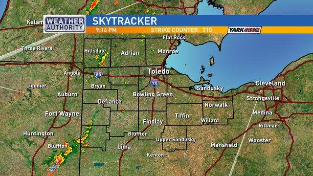 NBC24Weather's tweet photo. Radar 915pm:  some pop up showers, occasional thunder.  These are moving NE slowly. http://t.co/qvs6rd70vj