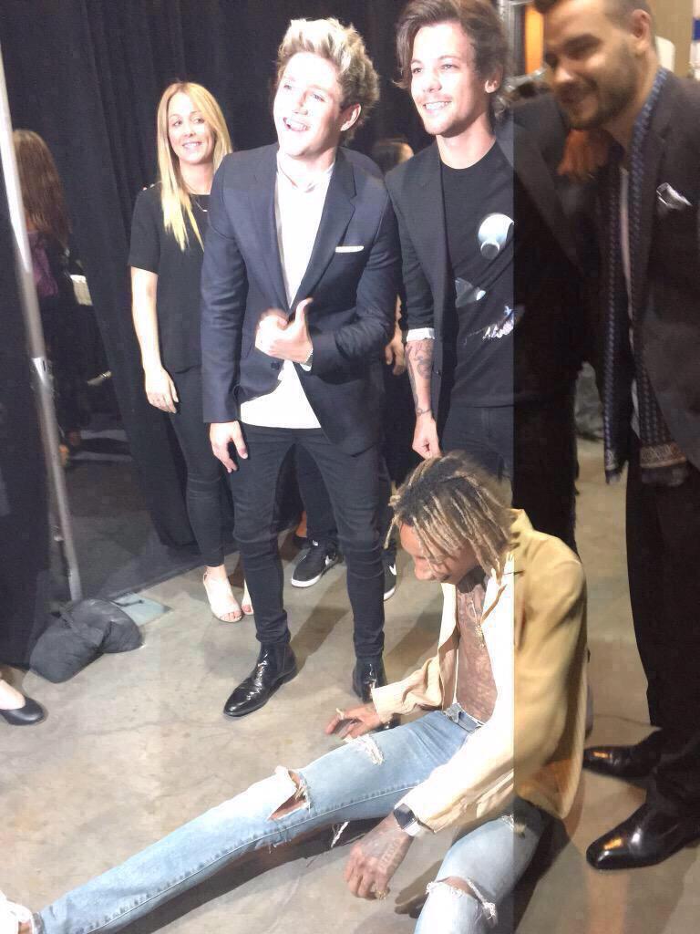 babykprincesss's tweet photo. Louis with Liam Niall and Wiz Khalifa 17/5/15 http://t.co/V6v9TNqqyx