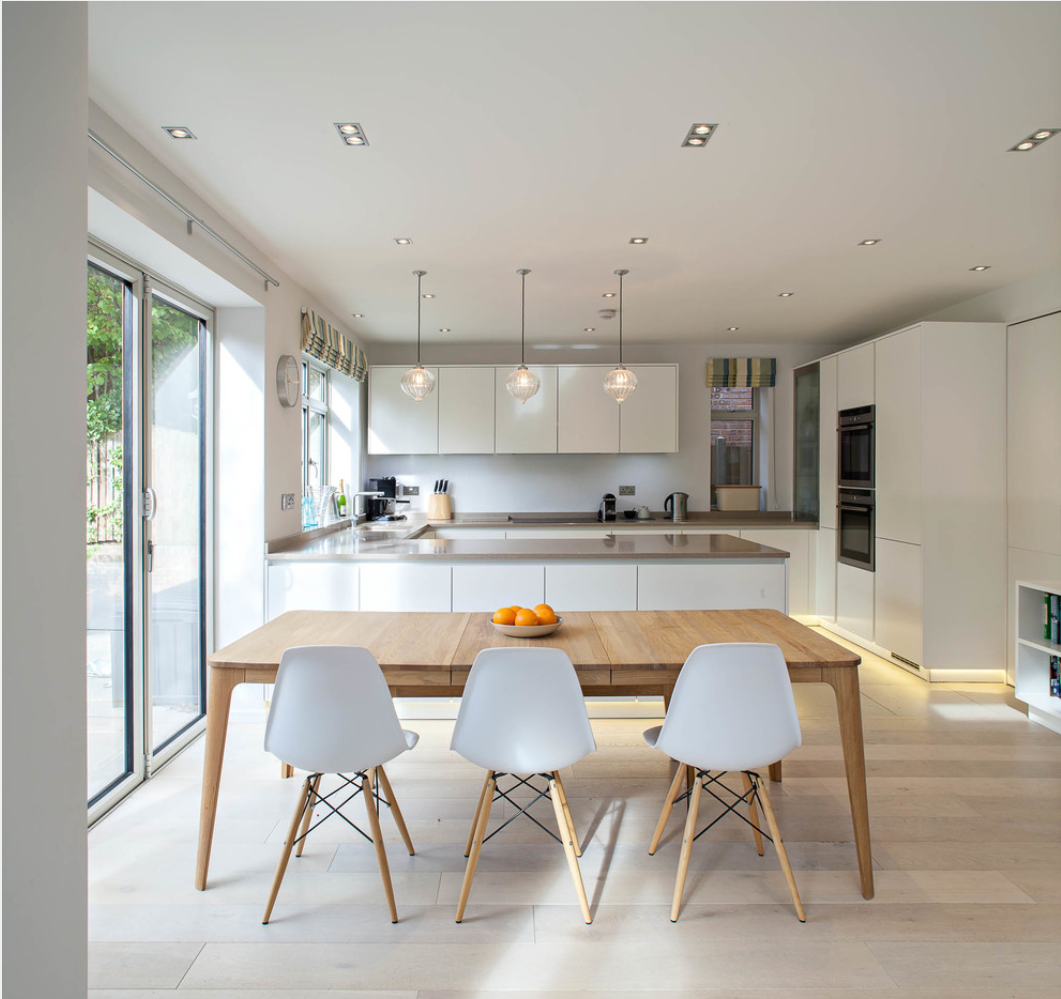 Clean scandinavian design in London residence
