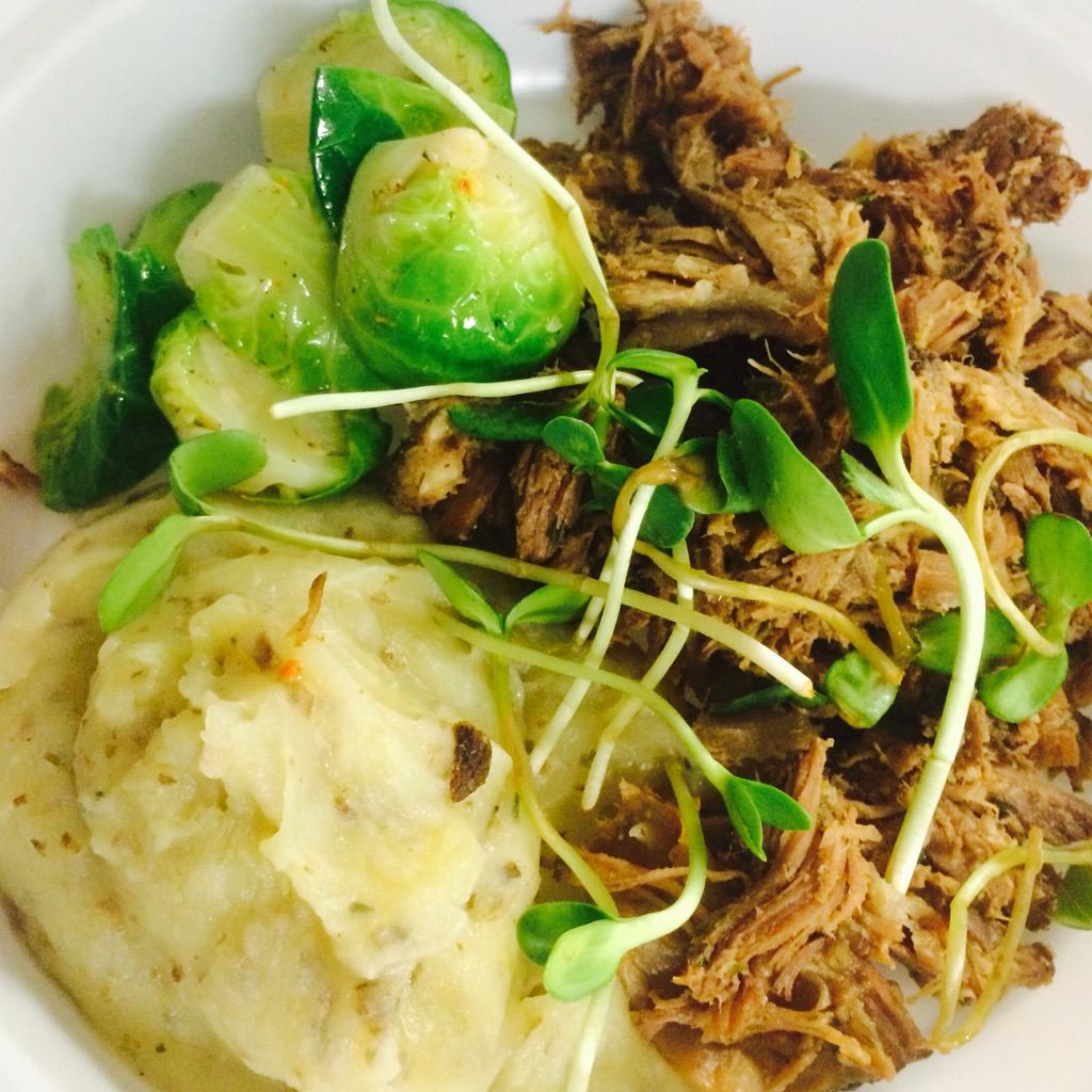 Orgo_Delivery's tweet photo. Delivery night tonight! On the menu this week: Hickory Smoked Pulled Beef, Yukon Mash, Truffle Brussels Sprouts. http://t.co/xJLbKk6ml6