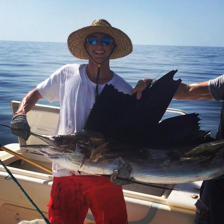 maxmoneuse's tweet photo. #REELMonster http://t.co/RKjpK1zgQh