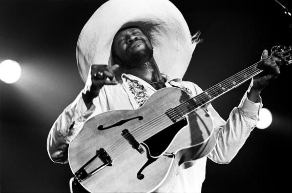 Happy Birthday Taj Mahal!
Leaving Trunk:

Photo by Scott Newton, Austin Opry House, 1977. 