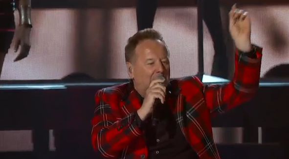 BBMAs's tweet photo. We will NOT forget about that @simplemindscom performance. 

How timeless is that jam??? 🎶🎶 http://t.co/i6Cdd0u2t6